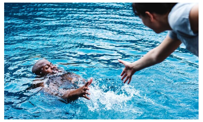 Accident de piscine : que faire ? Premiers gestes de secours